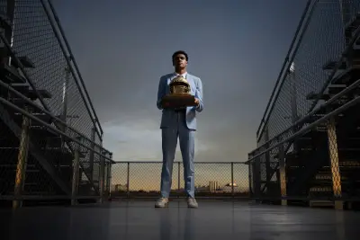 Northfield’s Elian Oliva wins 2025 Gold Helmet Award with physicality, speed and glizty 5.02 GPA