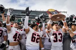 Pomona edges Windsor in 3A football finals on last-second field goal
